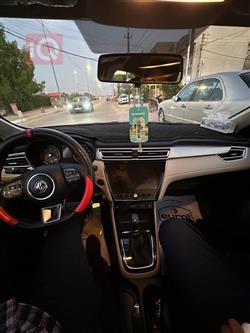 ئێم جی 5